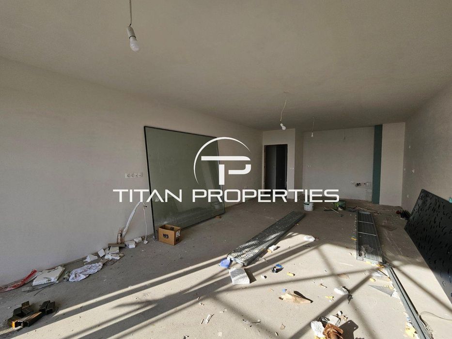 Продава се Тристаен апартамент в Варна, Бриз - 118 кв.м за 1448 €/кв.м - Снимка #1