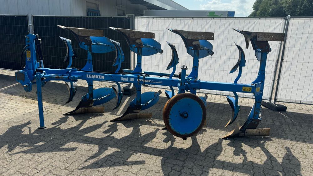 Lemken Opal 110, John Deere, Claas Arion, Case Puma tortadi