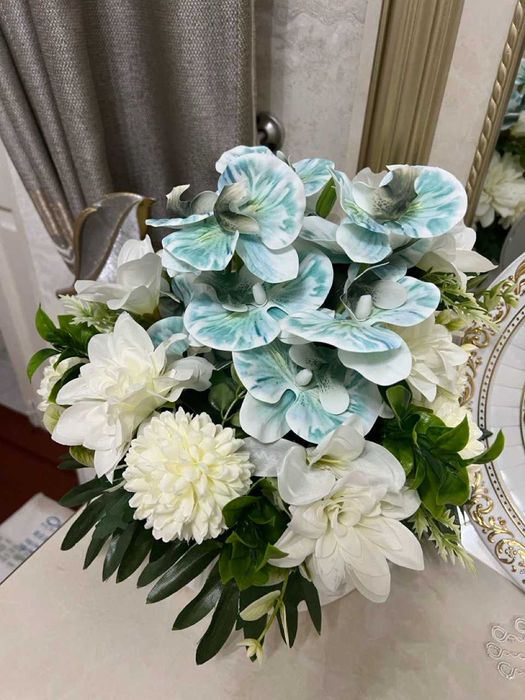 Цветы в горшке – декор для дома, офиса и подарка