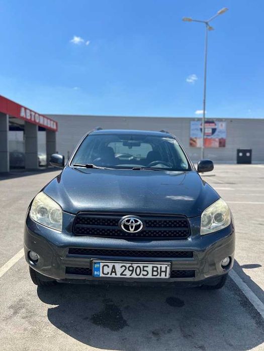 Toyota RAV 4 2. 2 D-4D 151к. 2006