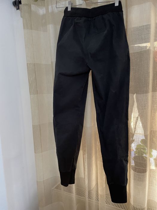 Pantaloni si tricou vagabond