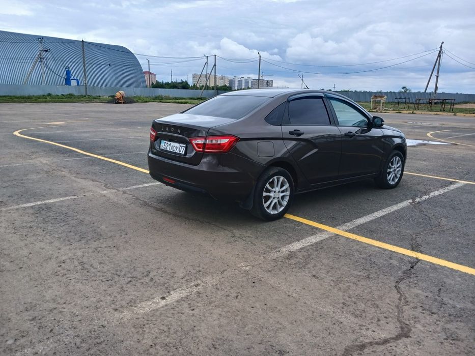 Продам Ладу Весту