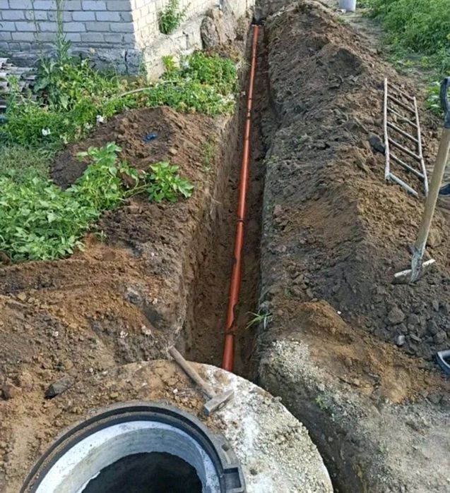 Ura  kanalizatsya turbalarini ustonovkasi  kalodis  transha