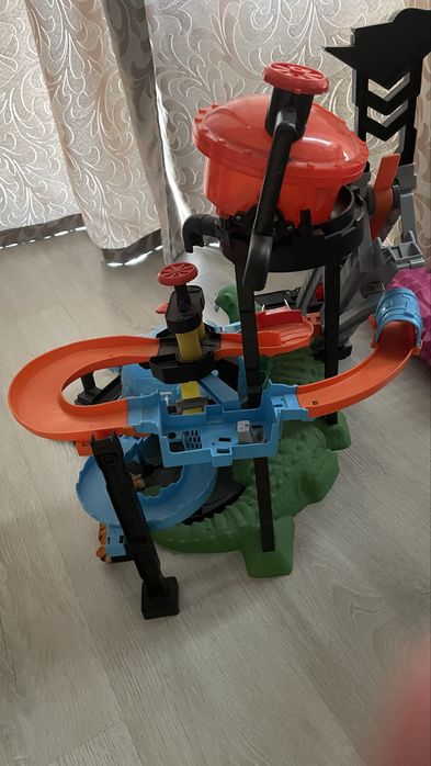 Hotweels продам . В отличном состояний