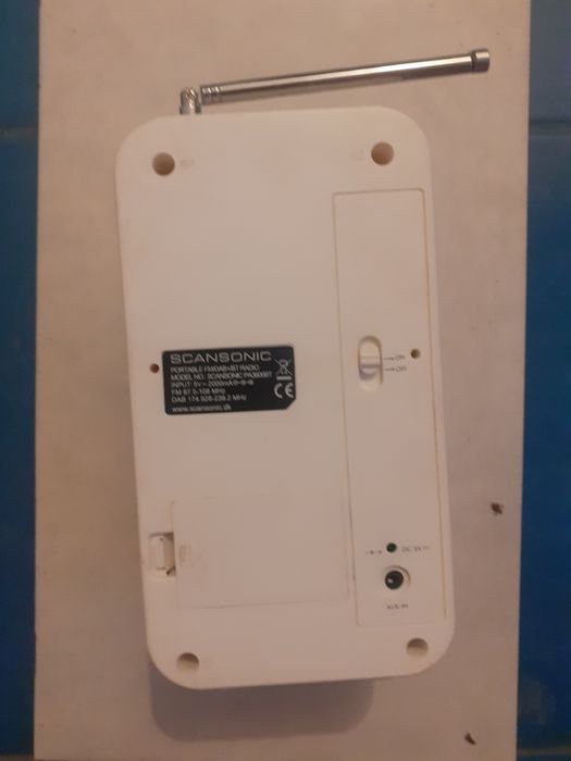 Aparat radio cu bluetooth