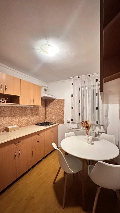 Garsoniera de inchiriat Razboieni