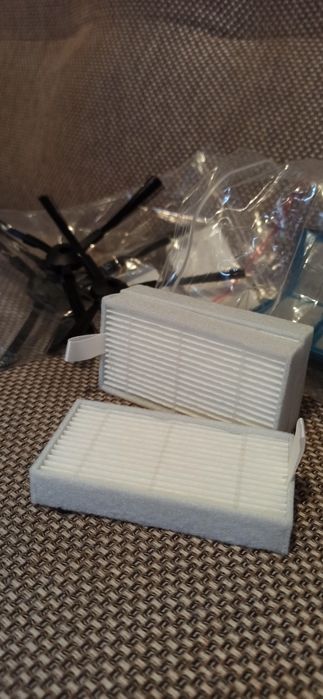 Филтри и четки за прахосмукачка робот SilverCrest и iLife Zaco