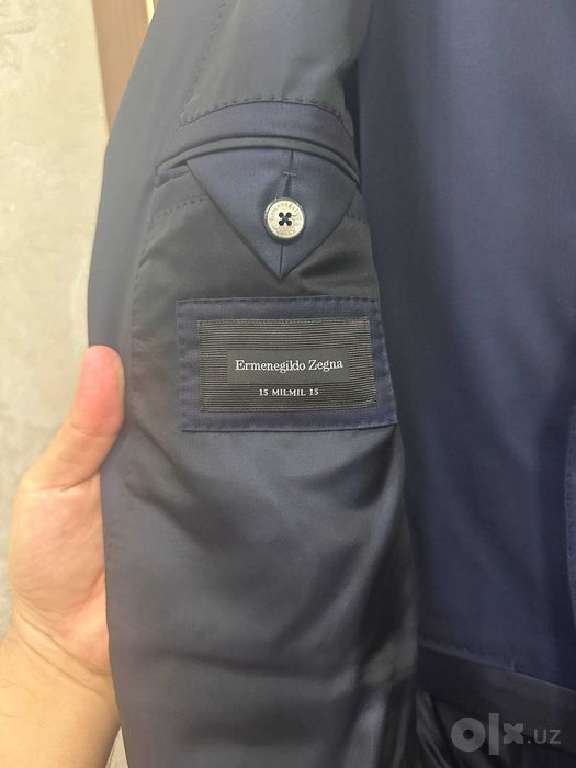 Мужской костюм класса люкс от итальянского бренда Ermenegildo Zegna