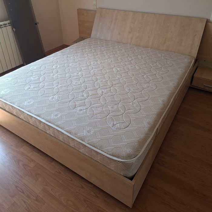 Pat cu saltea stare perfectă 1000lei