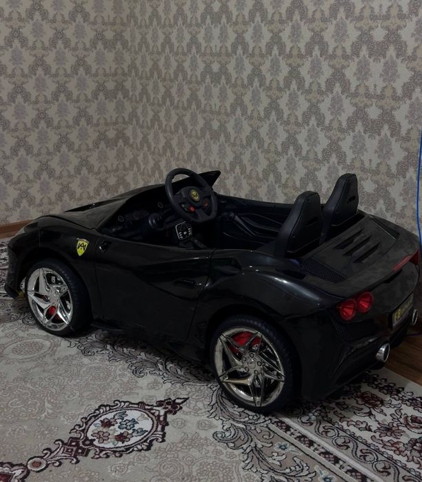 Продается детская машина