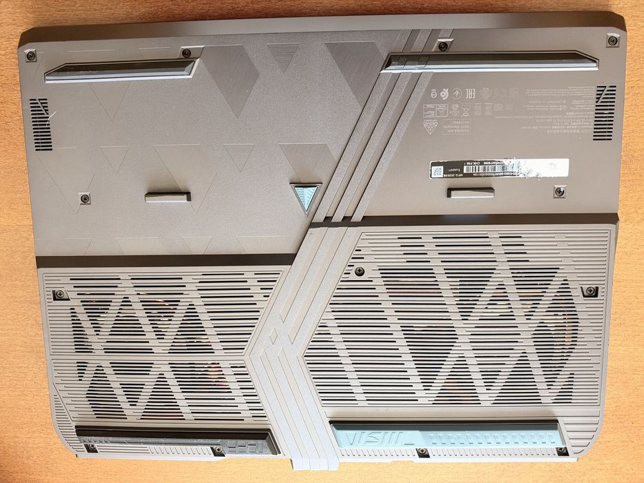 MSI Vector 16 HX AI