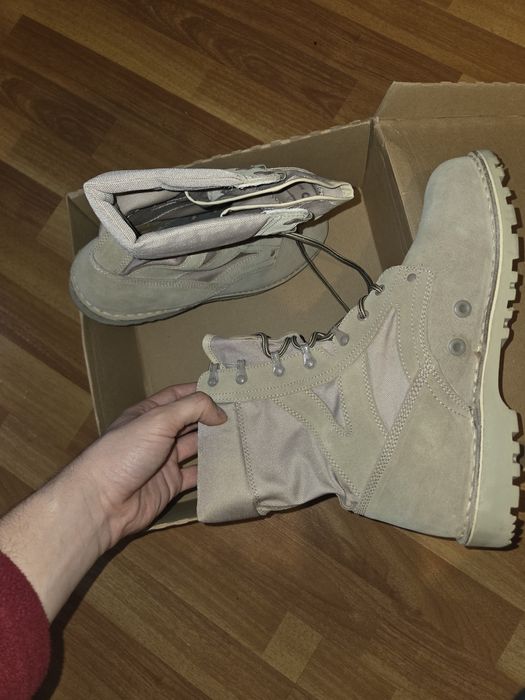 Vand bocanci militari de vara nepurtati