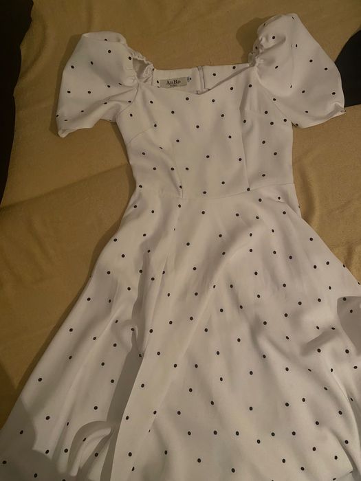 Платье нарядное.