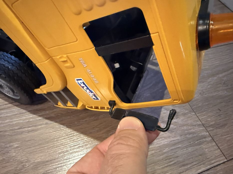 Bruder MAN влекач