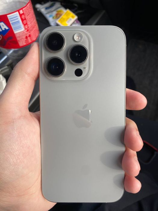 Iphone 15 pro без ремонта