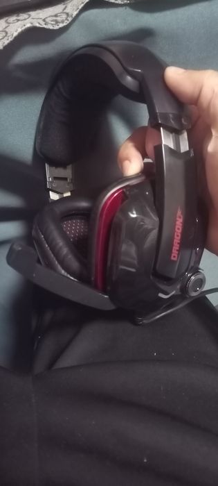 Qcyber Dragon GH9000 Igrovoy naushnik  VIBRATSIYA BASS BOR