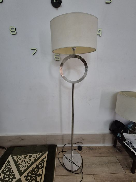 Торшер напольный