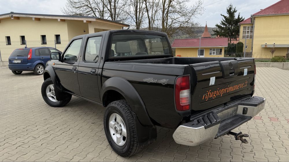 Nissan Navara D22 4x4 2004 2.5d 133 cp adus recent Italia impecabil fara rugina