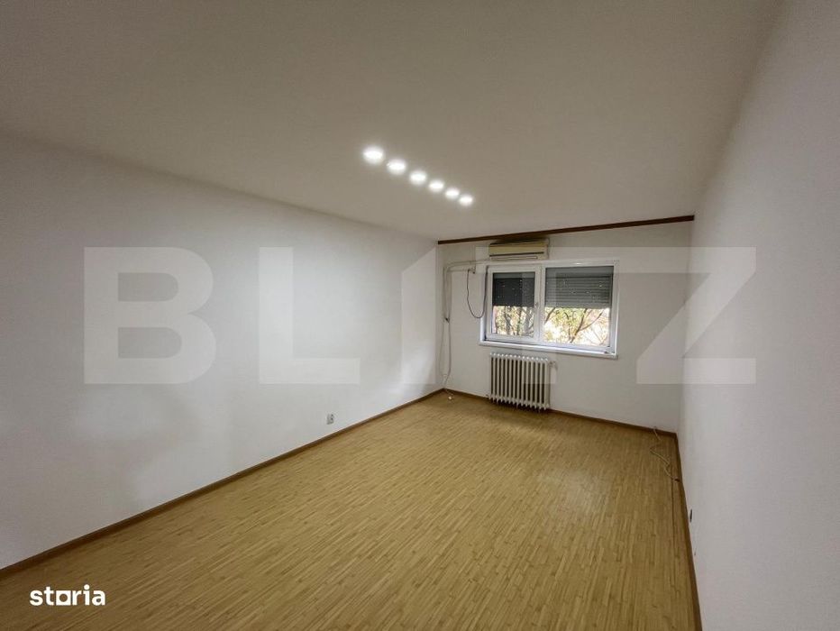 Apartament 2 camere, decomandat, zona Mall