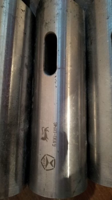 Продам втулки конические