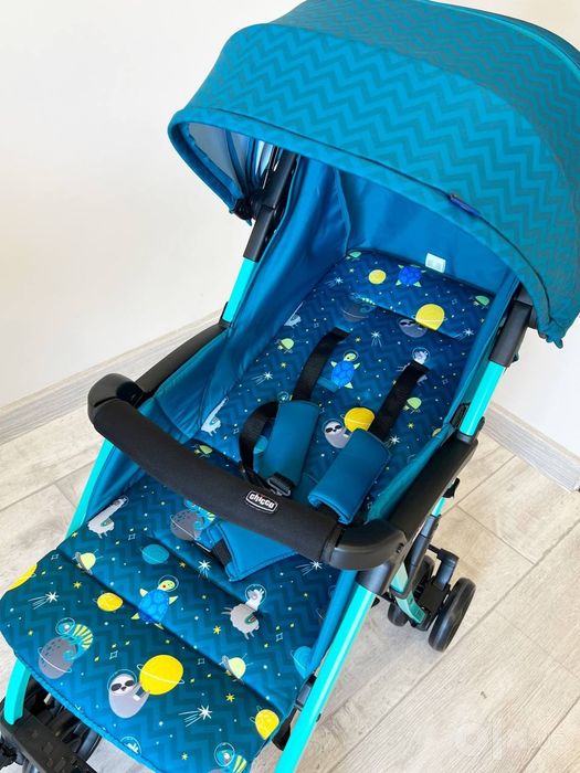 Продается прогулочная коляска CHICCO