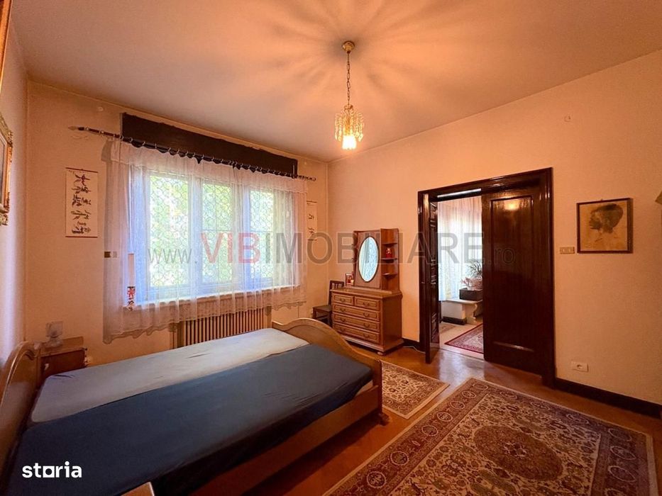 UNIRII-MIRCEA VODA, apartament in vila interbelica, 6 camere, 190 mp