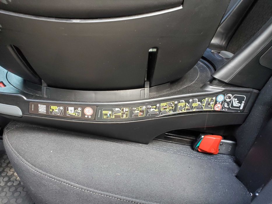Scaun auto Britax Romer Dualfix i-Size