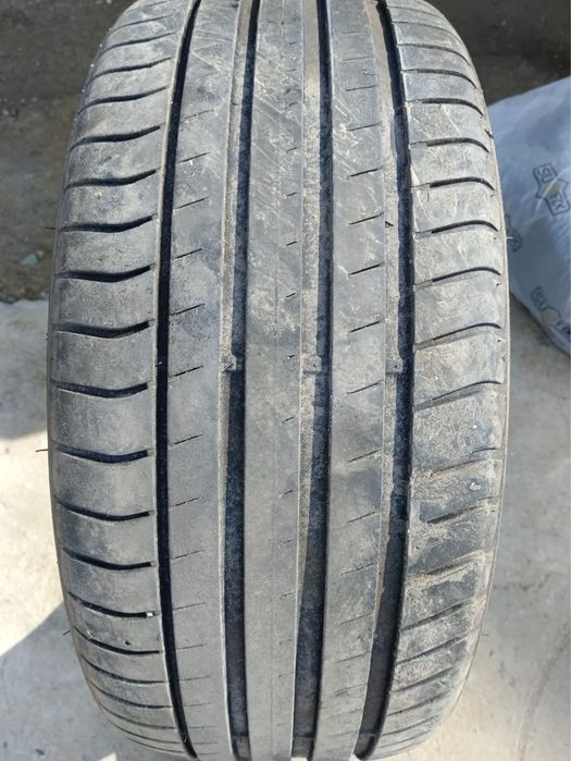 Продам шины в хорошем состоянии !