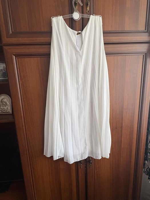Rochie alba plisata