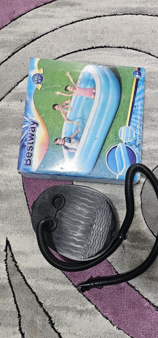 Piscina gonflabila cu pompa