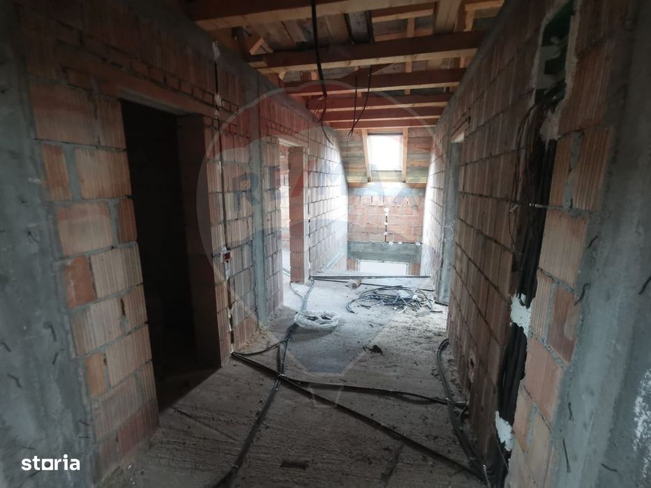 Casa noua de vanzare cu 6.400 mp teren in Copalnic Manastur