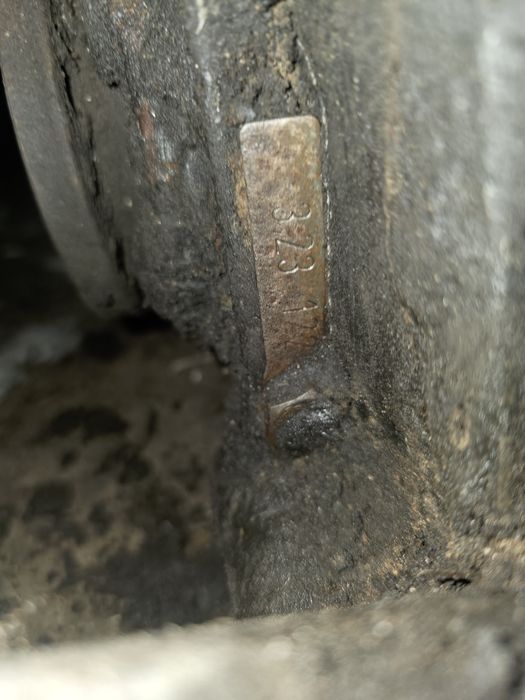 Продам редуктор с карданом