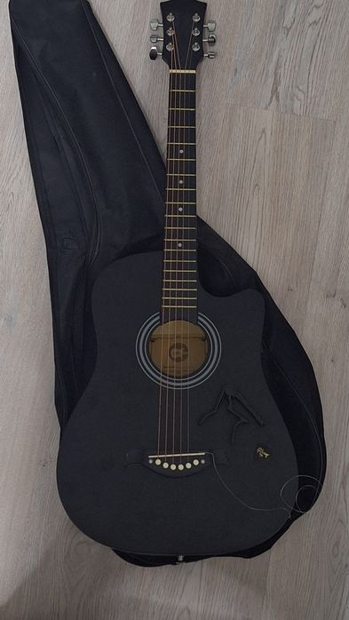 Гитара акустическая