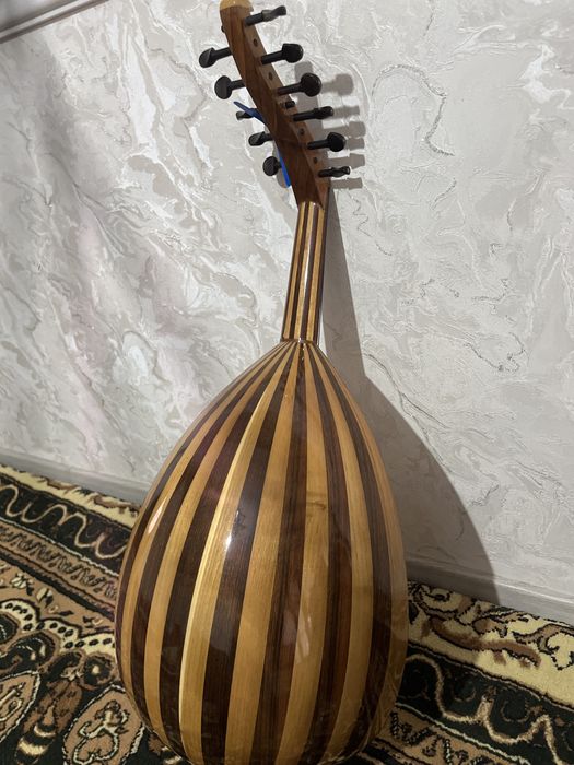 продается сейчас уд новый музыкальный инструмент