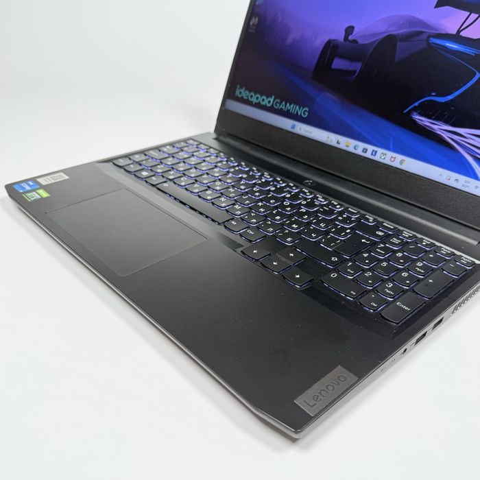 Lenovo Gaming/15,6” IPS 120Hz/i5-11300H/RTX 3050/512GB NVMe/16GB RAM