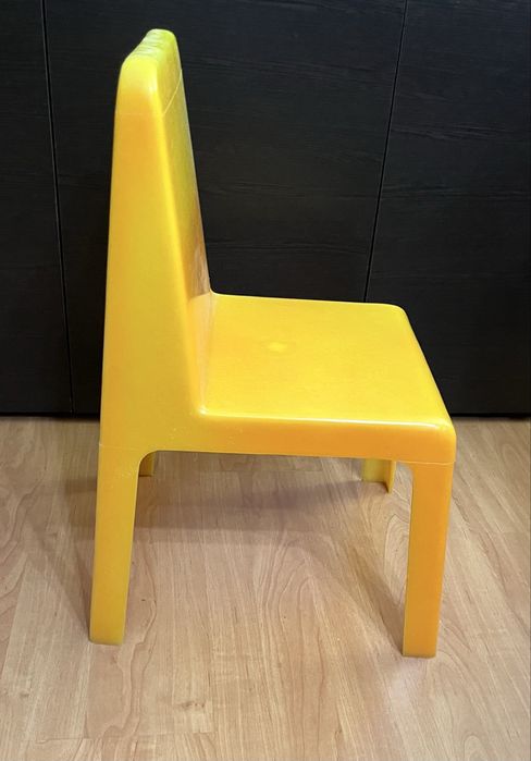 Детско столче жълто