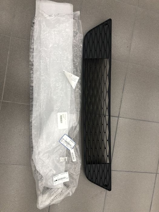Grila bara fata 5F0853677F Seat Leon 2013-2016
