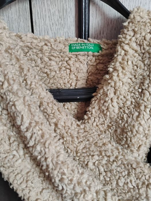 BENETTON дамско късо кожухче, размер М