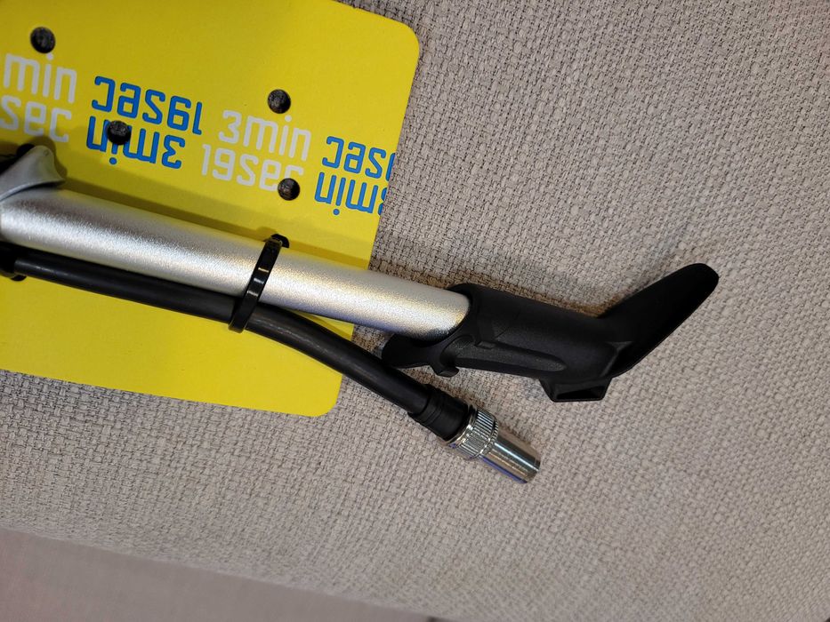 3/19 pompa suspensie 300 psi(identic cu RockShox)