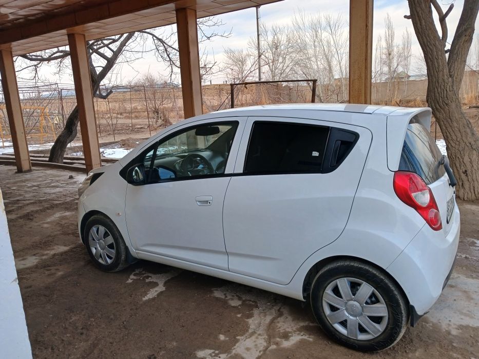 Chevrolet Spark sotiladi