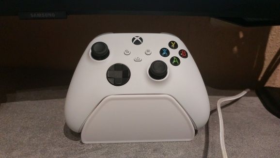 Поставка за Xbox controller