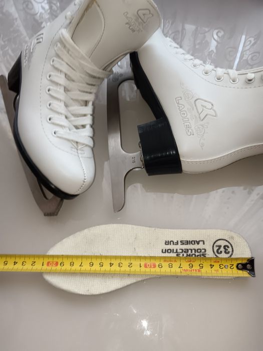 Коньки фигурные детские