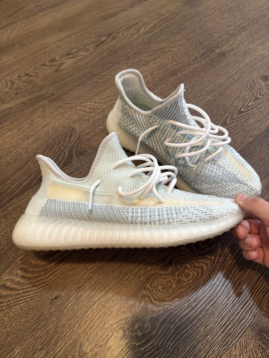 Yeezy 350 cloud white