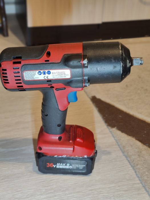 Гайковерт snapon
