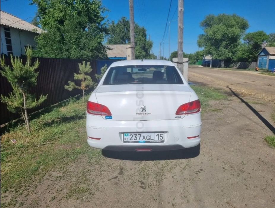 Продам Пежо 408.