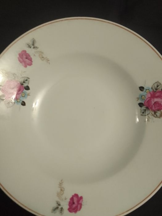 Посуда фарфоровая разная