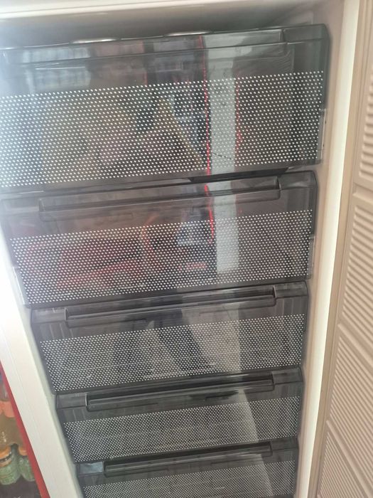 Фризер вертикален