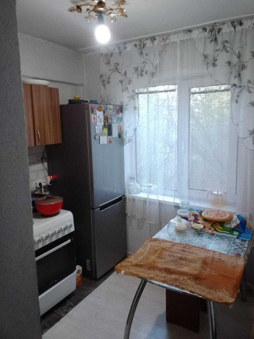 Продам 2к Новаторов 8