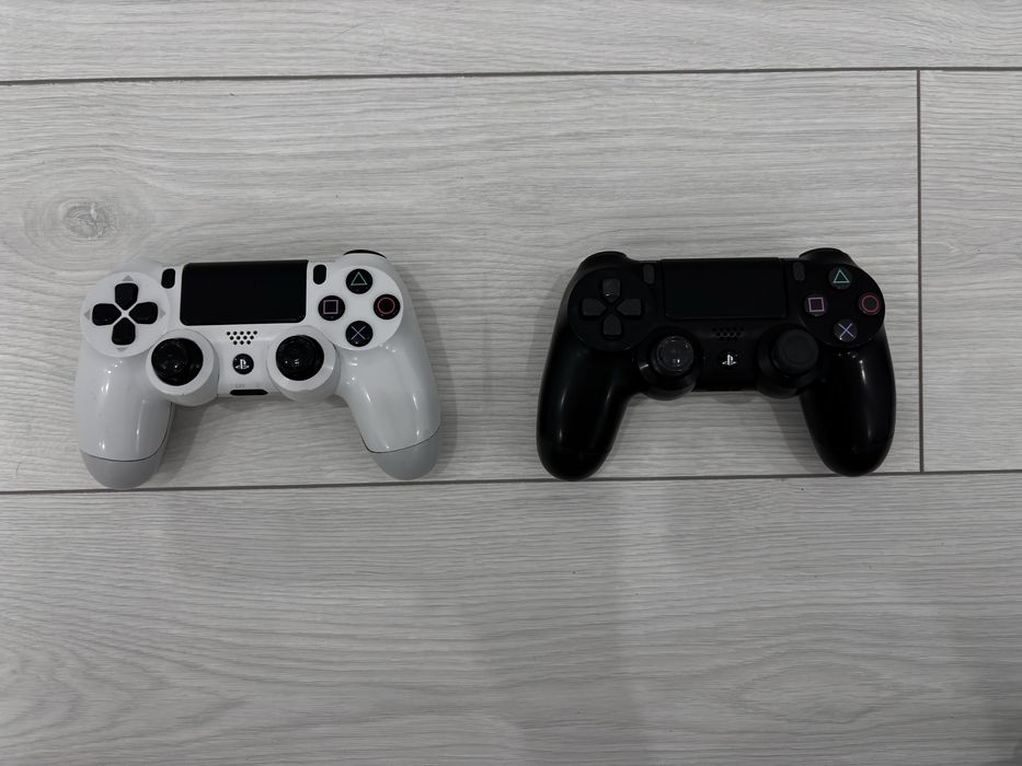 Продам PS4 slim 500gb