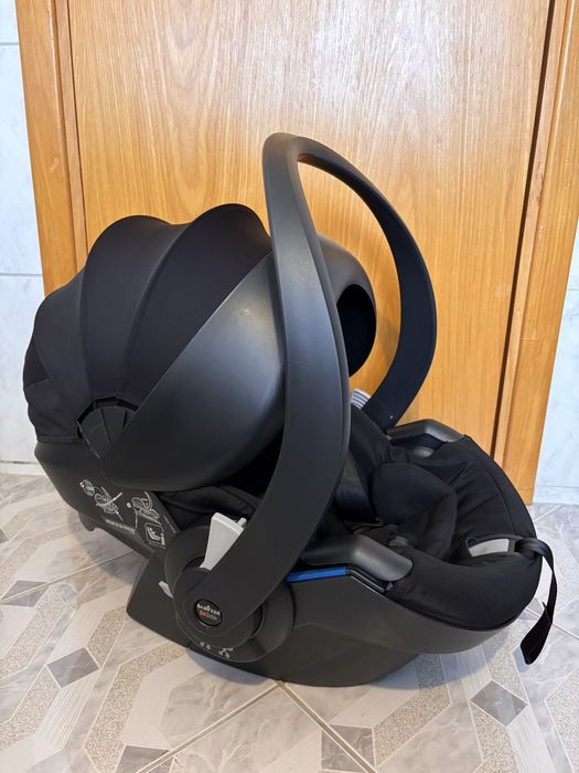 Vând Scoică Babyzen BeSafe ca nouă